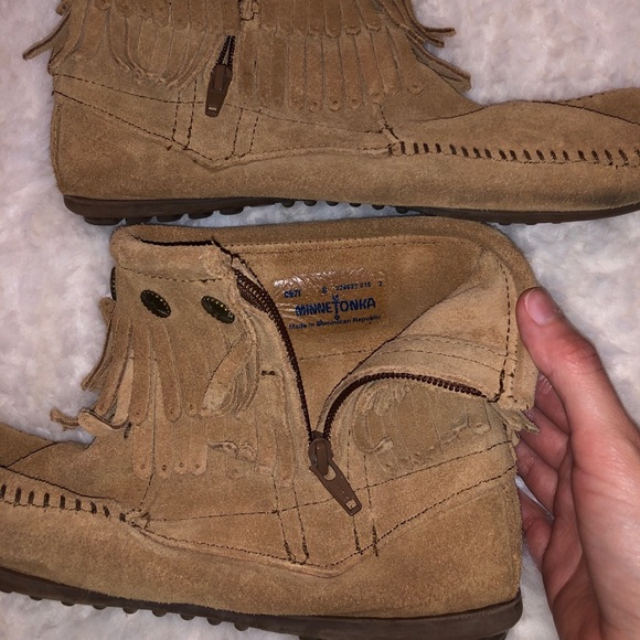 Minnetonka ankle bootie - Picture 4 of 4